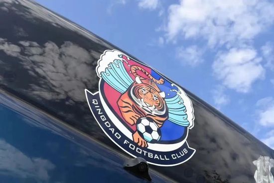 热刺要价2500万欧，并要求交易方案为永久转会或租借加强制买断，尤文仍然对霍伊别尔感兴趣。